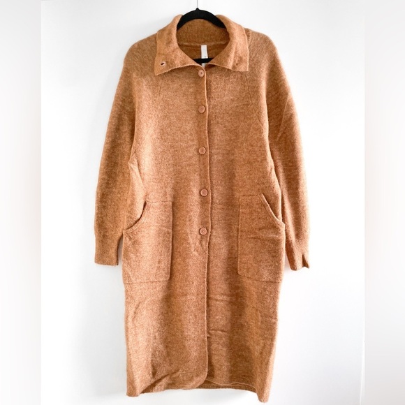 Aritzia Sweaters - Babaton Nour Cardigan